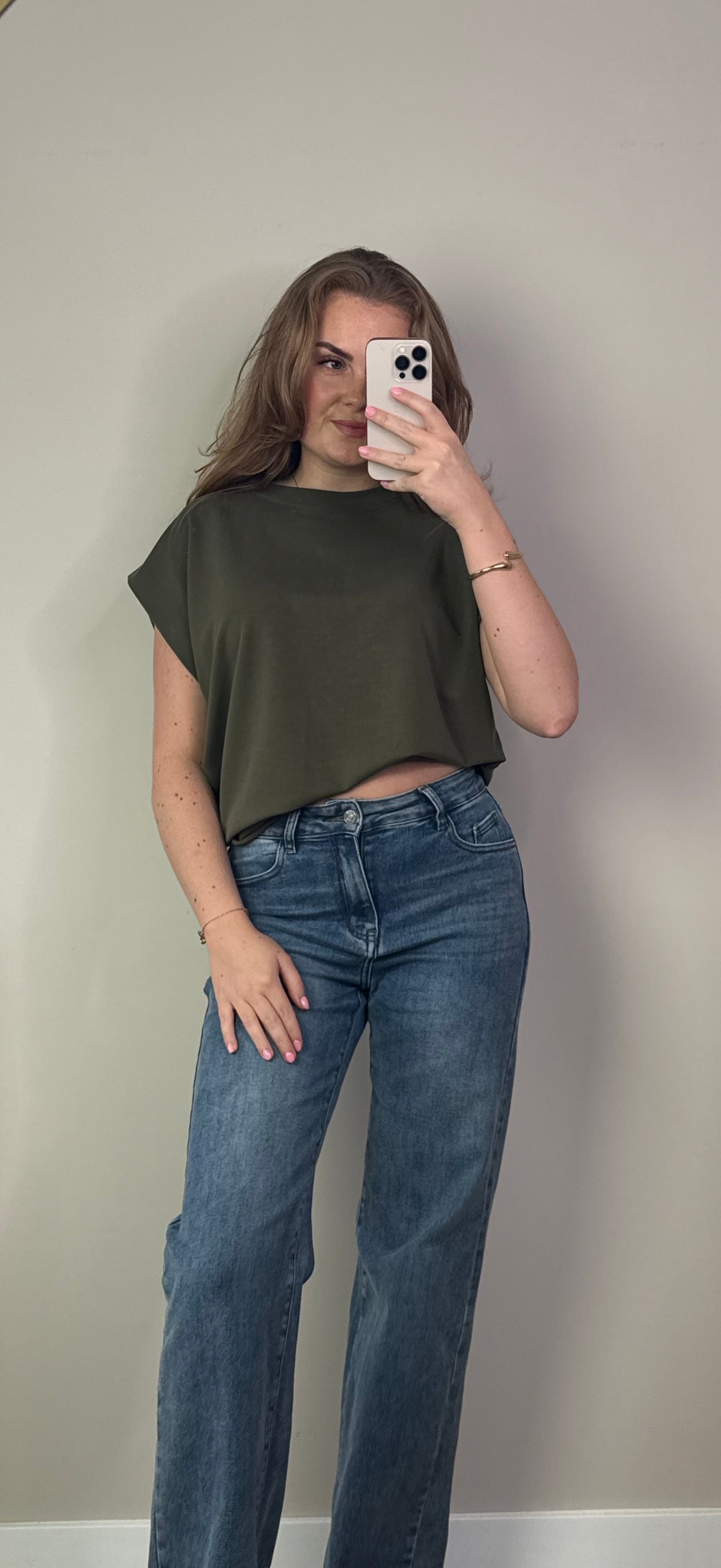 Tee Green